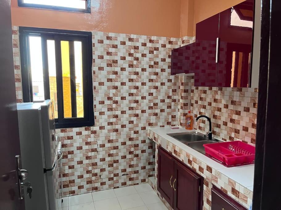 Appartement Spacieux Chez Keur Matou - F2 Dakar Exterior photo