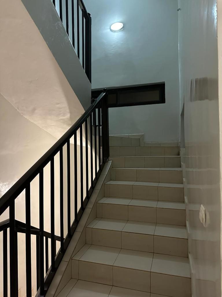 Appartement Spacieux Chez Keur Matou - F2 Dakar Exterior photo