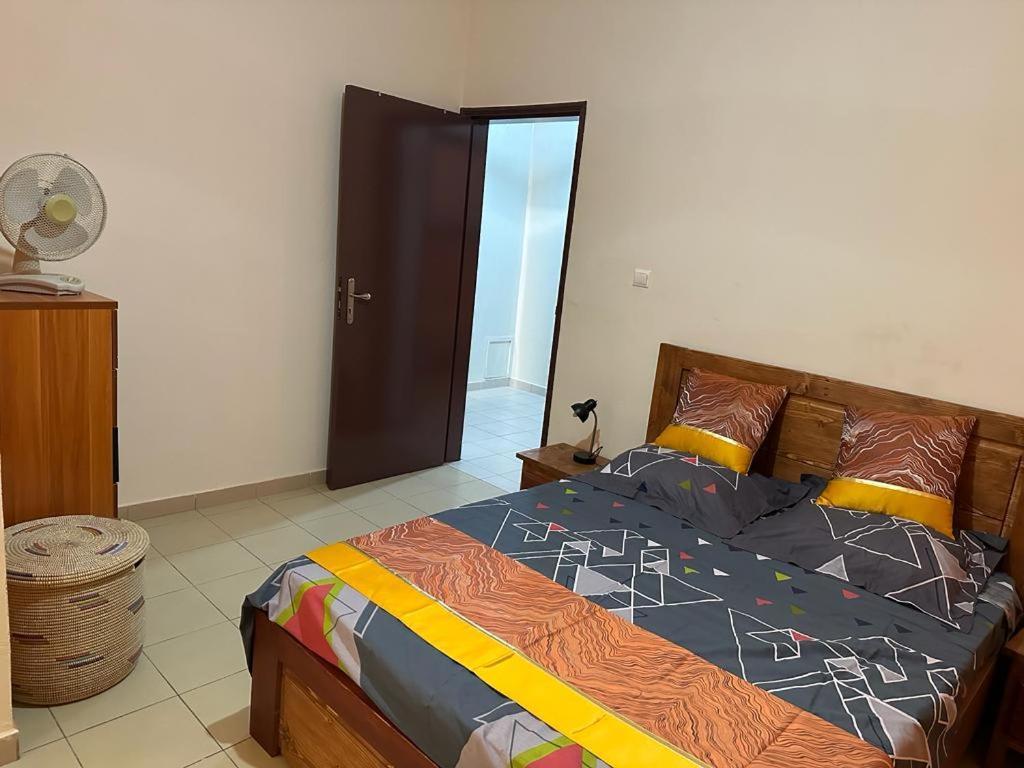 Appartement Spacieux Chez Keur Matou - F2 Dakar Exterior photo