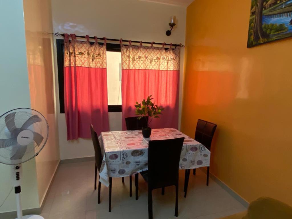 Appartement Spacieux Chez Keur Matou - F2 Dakar Exterior photo