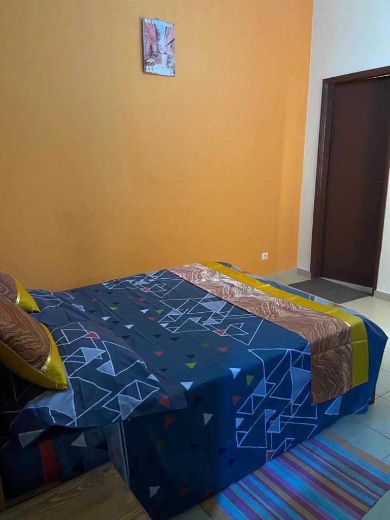 Appartement Spacieux Chez Keur Matou - F2 Dakar Exterior photo